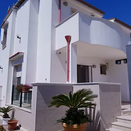 Villa Da Mammina A Mare Leporano